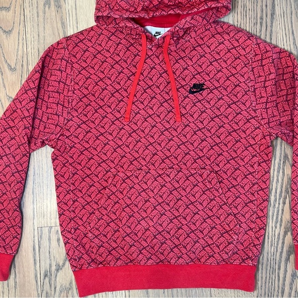 Nike Essentials Red All Over Print Pullover Hoodie Sweatshirt Size Small - Picture 3 of 16